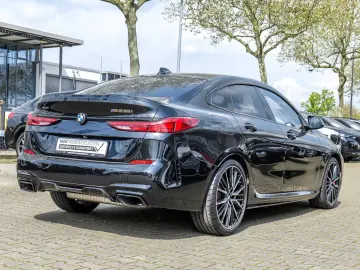 BMW M235i xDrive M Sport Pro Pano HUD DA H K