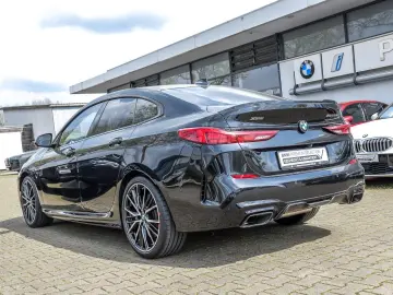 BMW M235i xDrive M Sport Pro Pano HUD DA H K