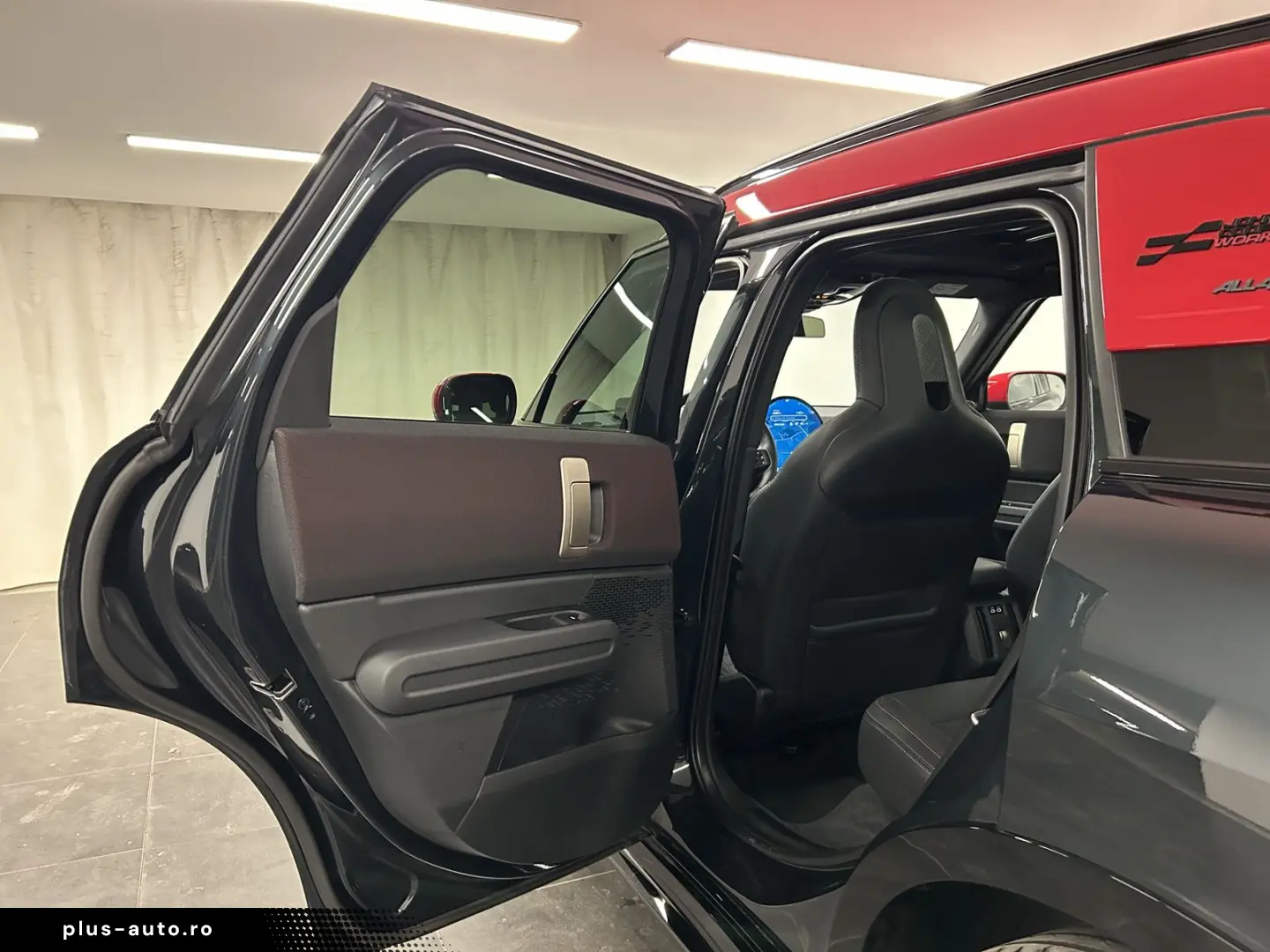 MINI John Cooper Works Countryman ALL4 JCW Trim DA. P