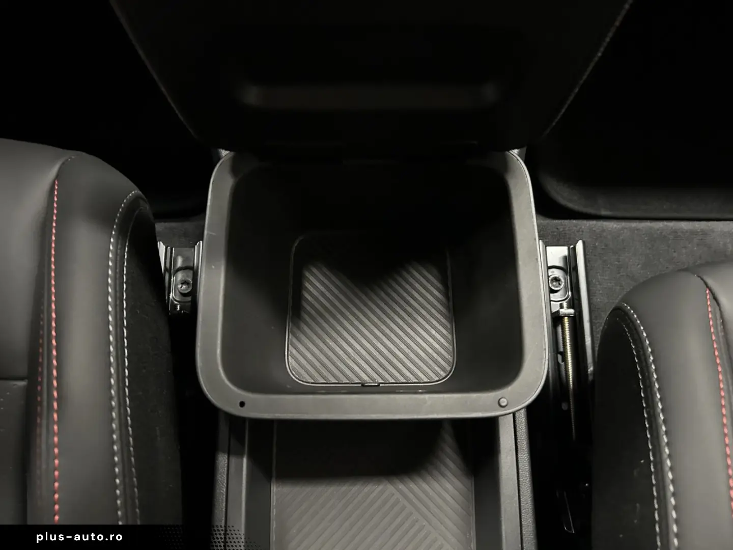 MINI John Cooper Works Countryman ALL4 JCW Trim DA. P