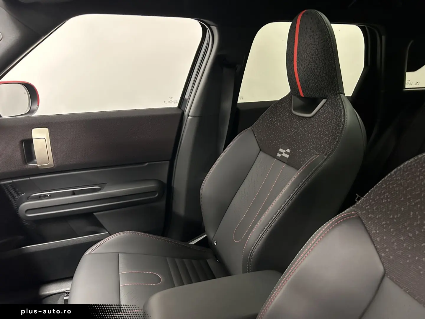 MINI John Cooper Works Countryman ALL4 JCW Trim DA. P