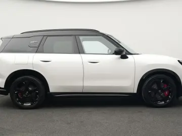 MINI Countryman JCW ALL4 John Cooper Works Trim Navi