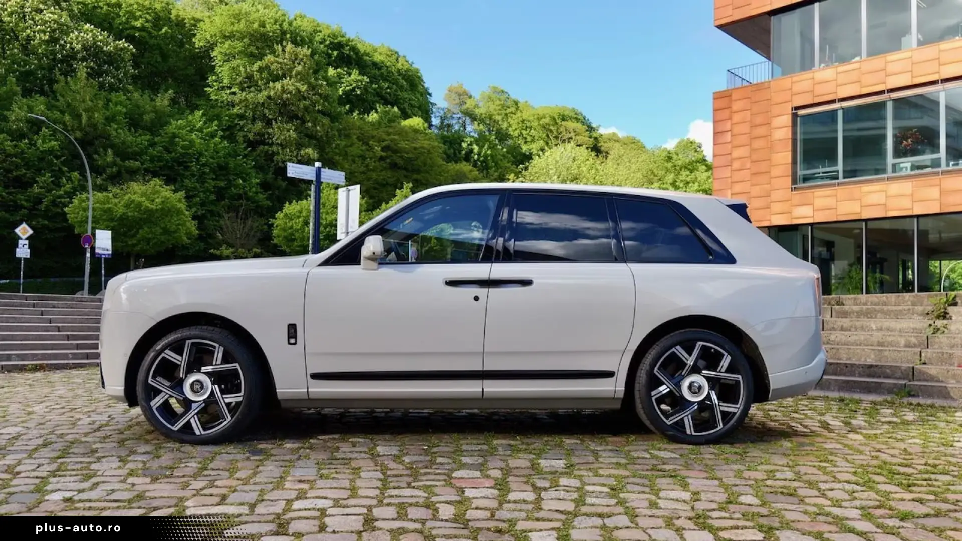 Rolls-Royce Cullian Black Badge 4 Seats I Starlight I TV I M