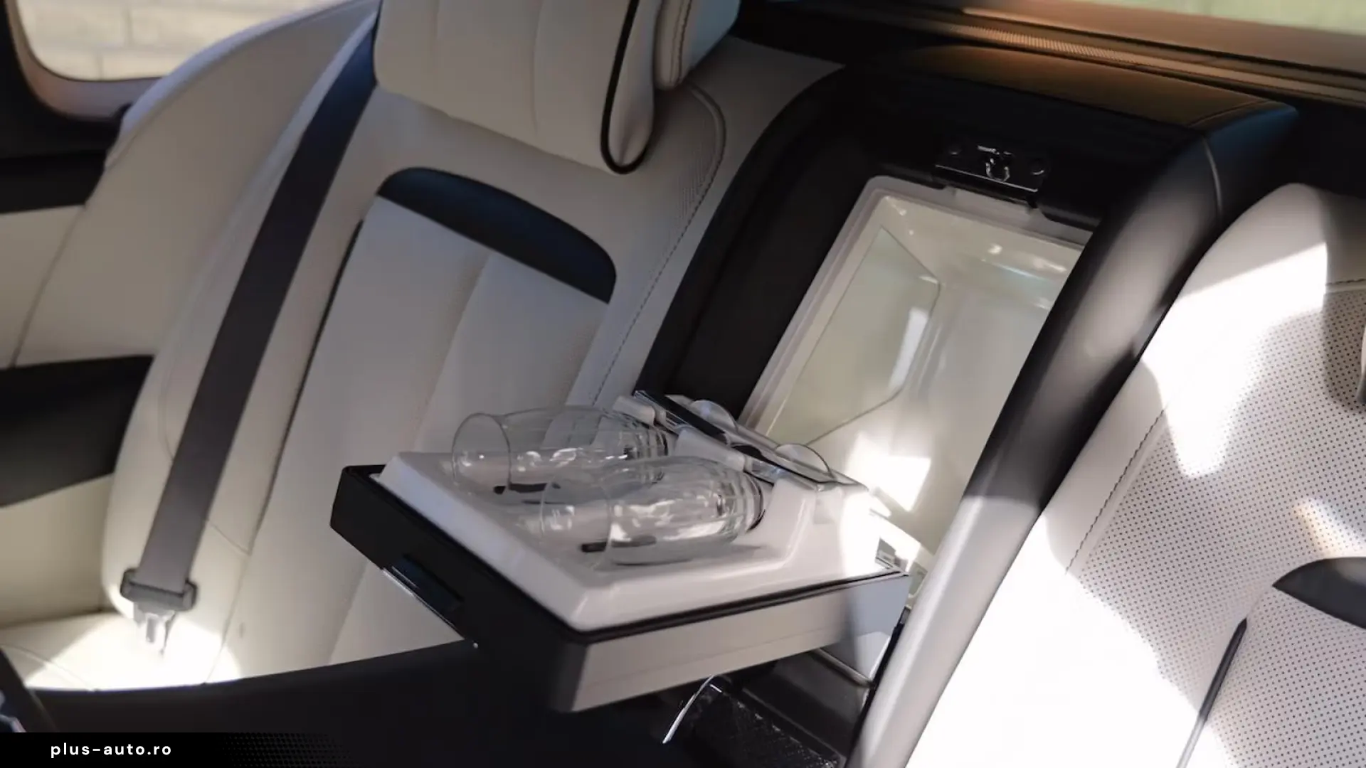 Rolls-Royce Cullian Black Badge 4 Seats I Starlight I TV I M