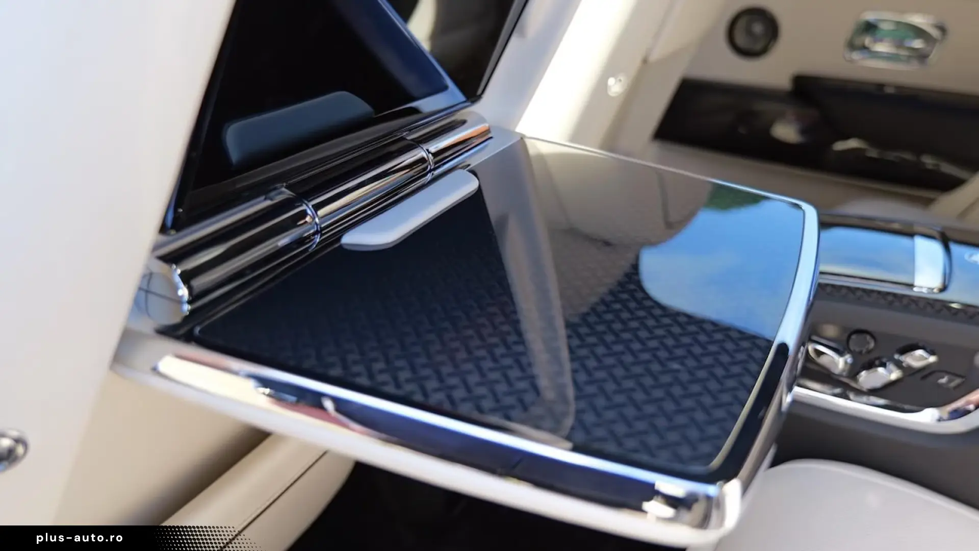 Rolls-Royce Cullian Black Badge 4 Seats I Starlight I TV I M
