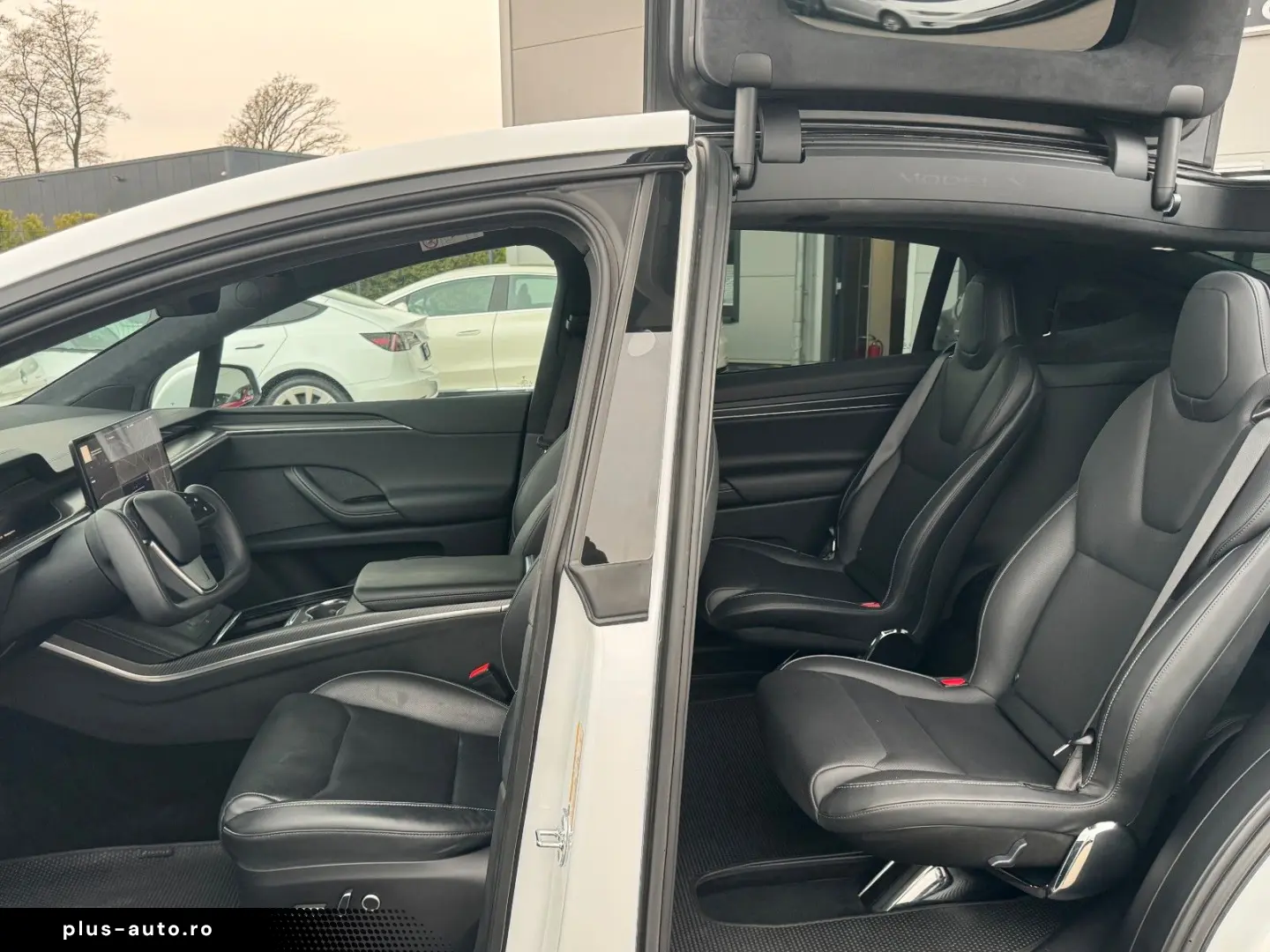 TESLA MODEL X PLAID   HARDWARE 4   6 SEATS