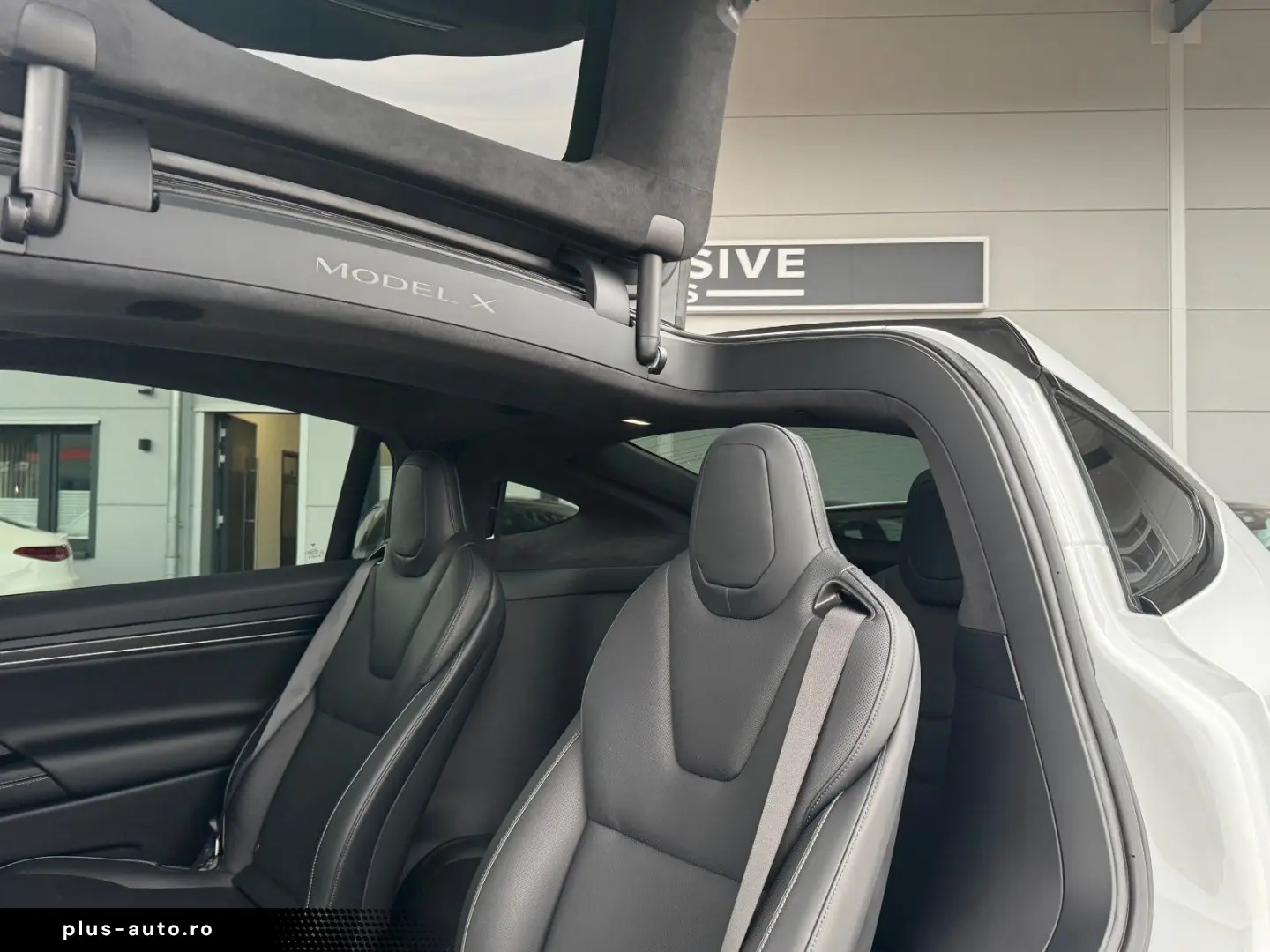 TESLA MODEL X PLAID   HARDWARE 4   6 SEATS