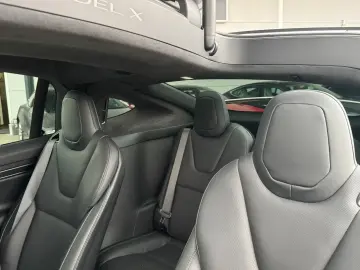 TESLA MODEL X PLAID   HARDWARE 4   6 SEATS