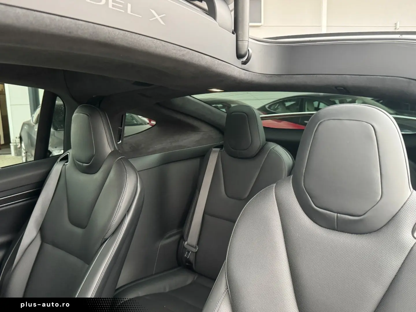 TESLA MODEL X PLAID   HARDWARE 4   6 SEATS