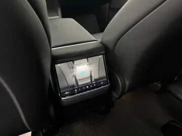 TESLA MODEL X PLAID   HARDWARE 4   6 SEATS