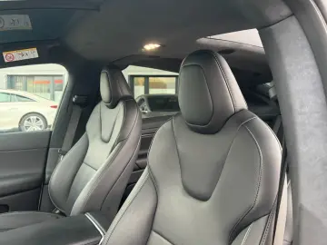 TESLA MODEL X PLAID   HARDWARE 4   6 SEATS