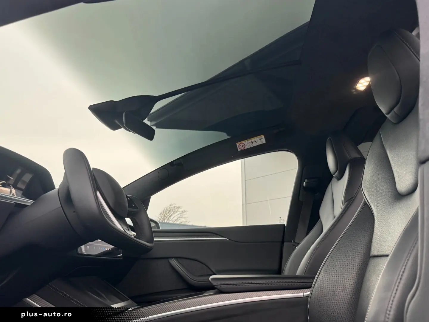 TESLA MODEL X PLAID   HARDWARE 4   6 SEATS