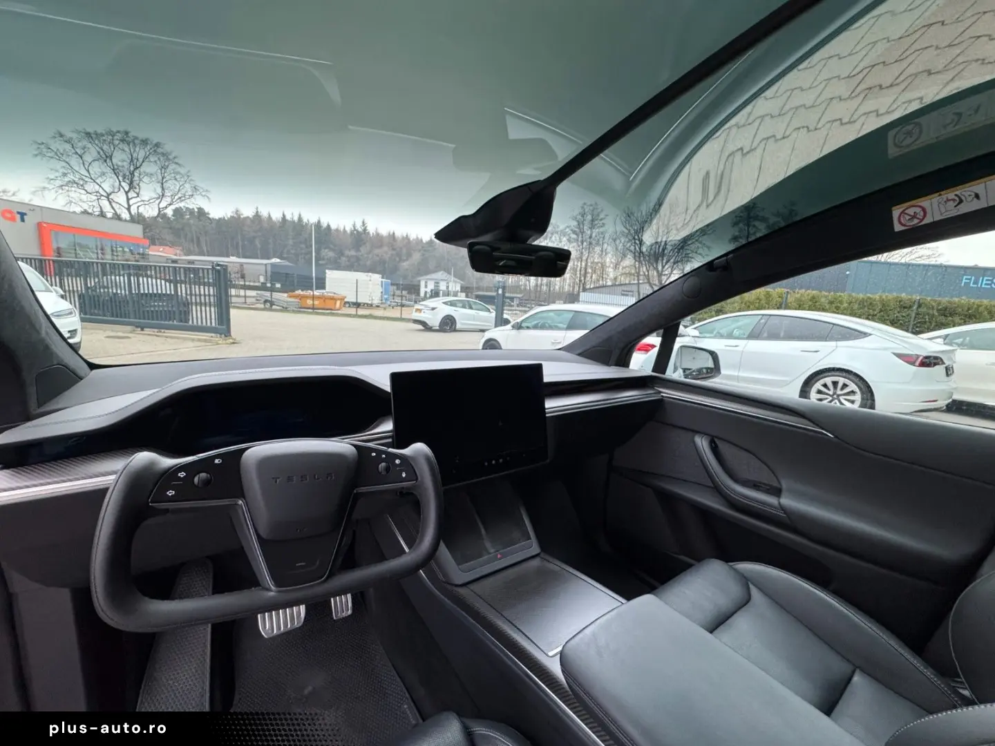 TESLA MODEL X PLAID   HARDWARE 4   6 SEATS