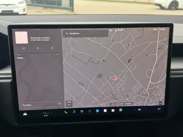 TESLA MODEL X PLAID   HARDWARE 4   6 SEATS