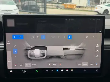 TESLA MODEL X PLAID   HARDWARE 4   6 SEATS