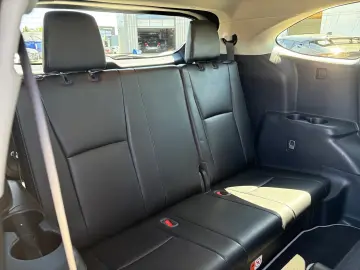 TOYOTA Highlander 2.5 Hybrid 5-Türer Luxury 7-Sitzer AU