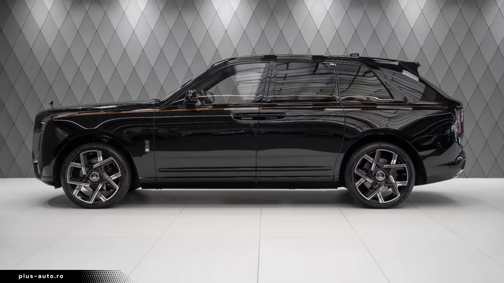 Rolls-Royce Cullinan BLACK BADGE 2026 BLACK BLACK-ORANGE