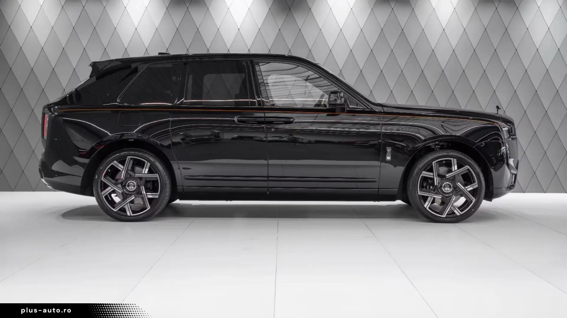 Rolls-Royce Cullinan BLACK BADGE 2026 BLACK BLACK-ORANGE