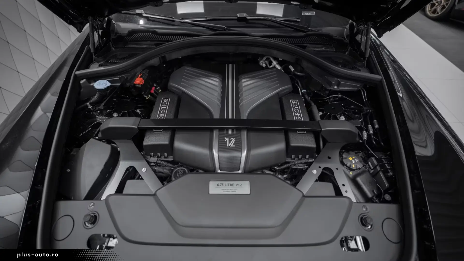 Rolls-Royce Cullinan BLACK BADGE 2026 BLACK BLACK-ORANGE