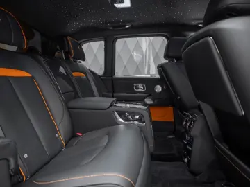 Rolls-Royce Cullinan BLACK BADGE 2026 BLACK BLACK-ORANGE