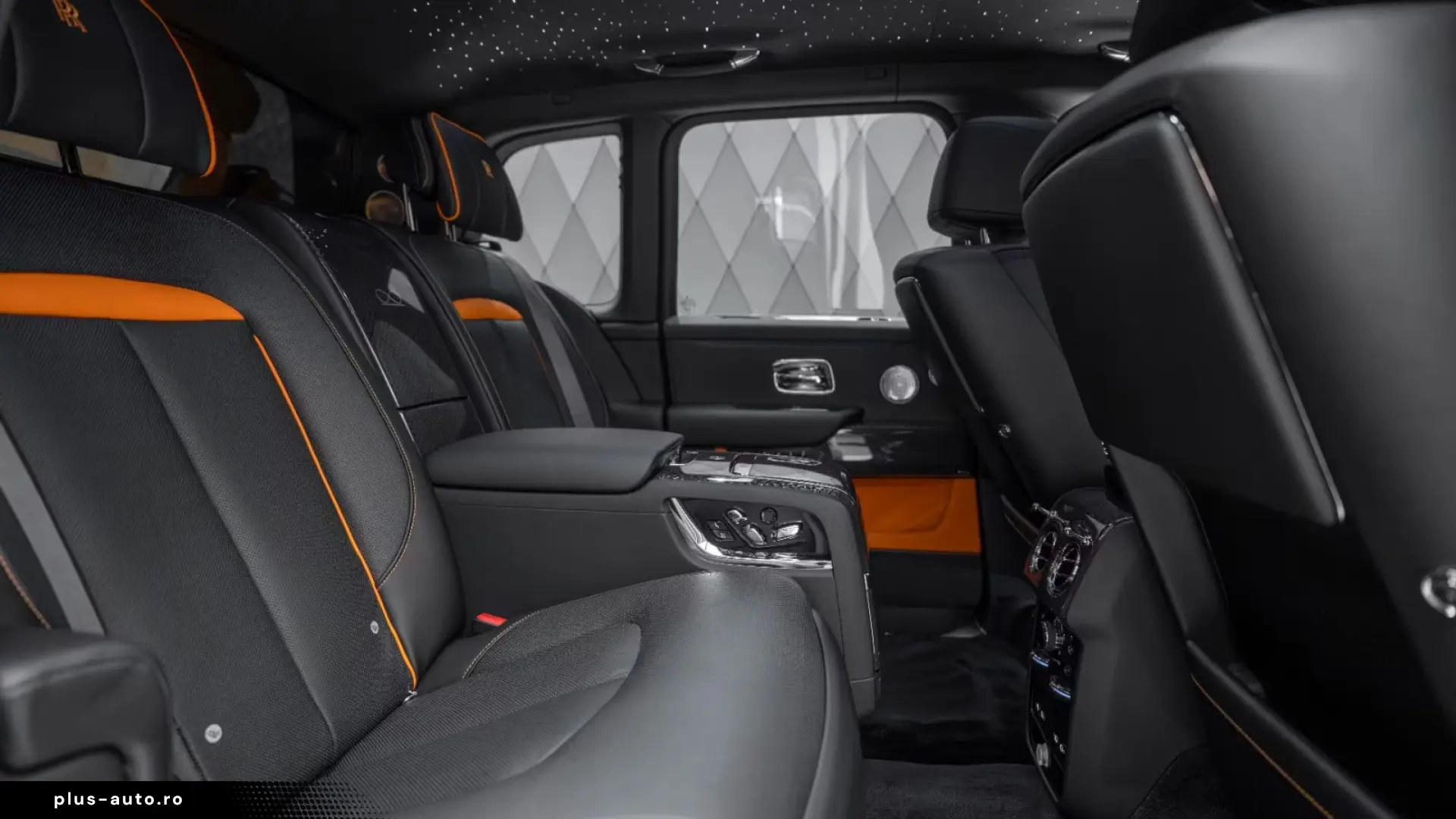 Rolls-Royce Cullinan BLACK BADGE 2026 BLACK BLACK-ORANGE