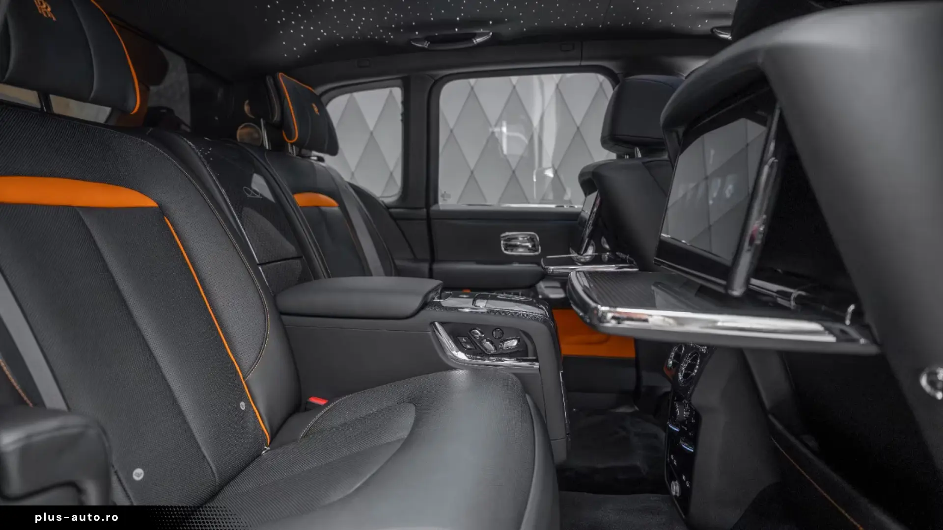 Rolls-Royce Cullinan BLACK BADGE 2026 BLACK BLACK-ORANGE