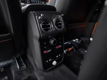 Rolls-Royce Cullinan BLACK BADGE 2026 BLACK BLACK-ORANGE