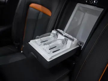 Rolls-Royce Cullinan BLACK BADGE 2026 BLACK BLACK-ORANGE