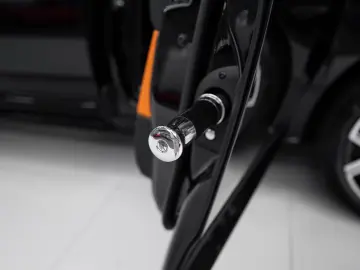 Rolls-Royce Cullinan BLACK BADGE 2026 BLACK BLACK-ORANGE