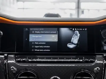 Rolls-Royce Cullinan BLACK BADGE 2026 BLACK BLACK-ORANGE