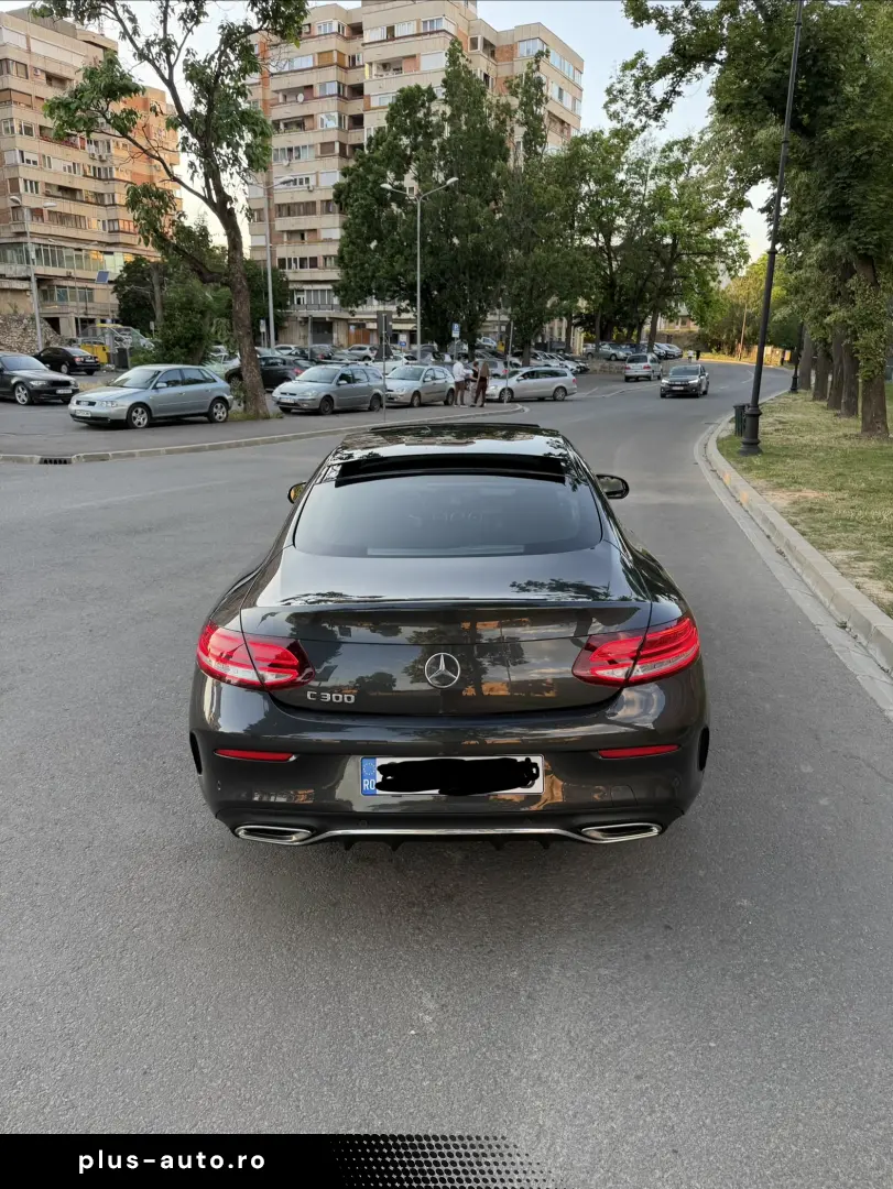 Mercedes-Benz C 300