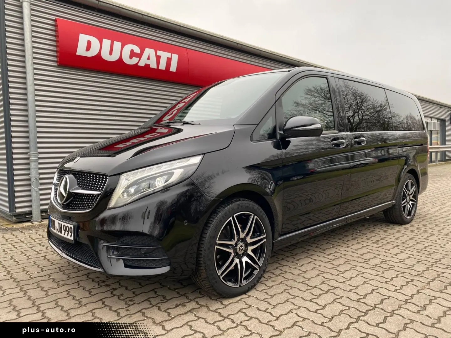 MERCEDES-BENZ V 300  Night Airmatic Burmester AMG-AHK-Leder