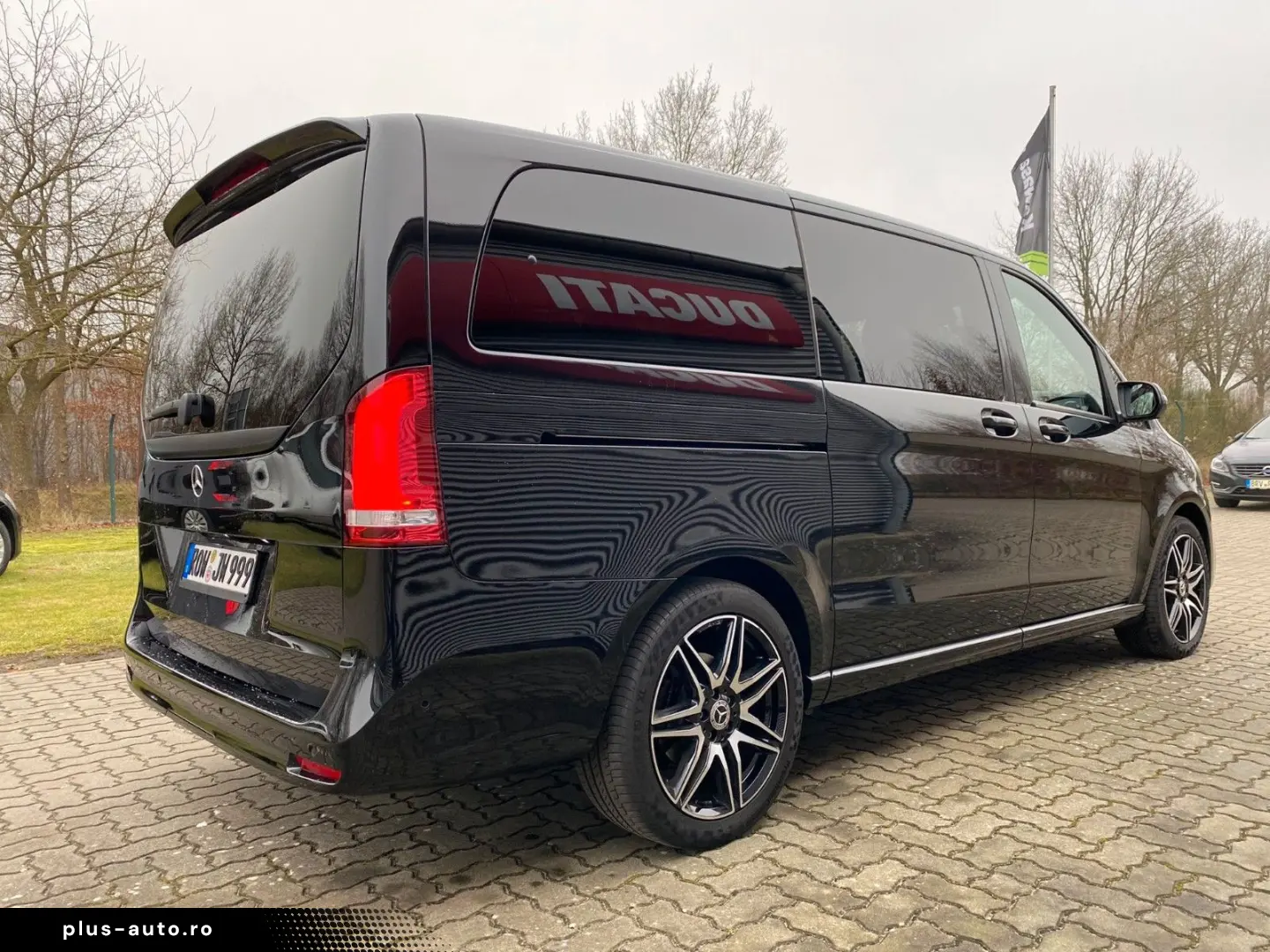 MERCEDES-BENZ V 300  Night Airmatic Burmester AMG-AHK-Leder