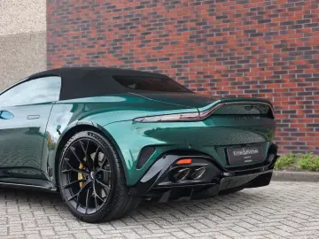 ASTON MARTIN Vantage Roadster 4.0 V8   Malachite - B&W