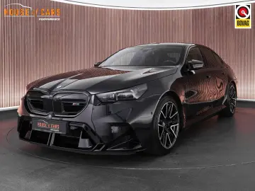 BMW M5  Carbon ext. Bowers&Wilkins head-up