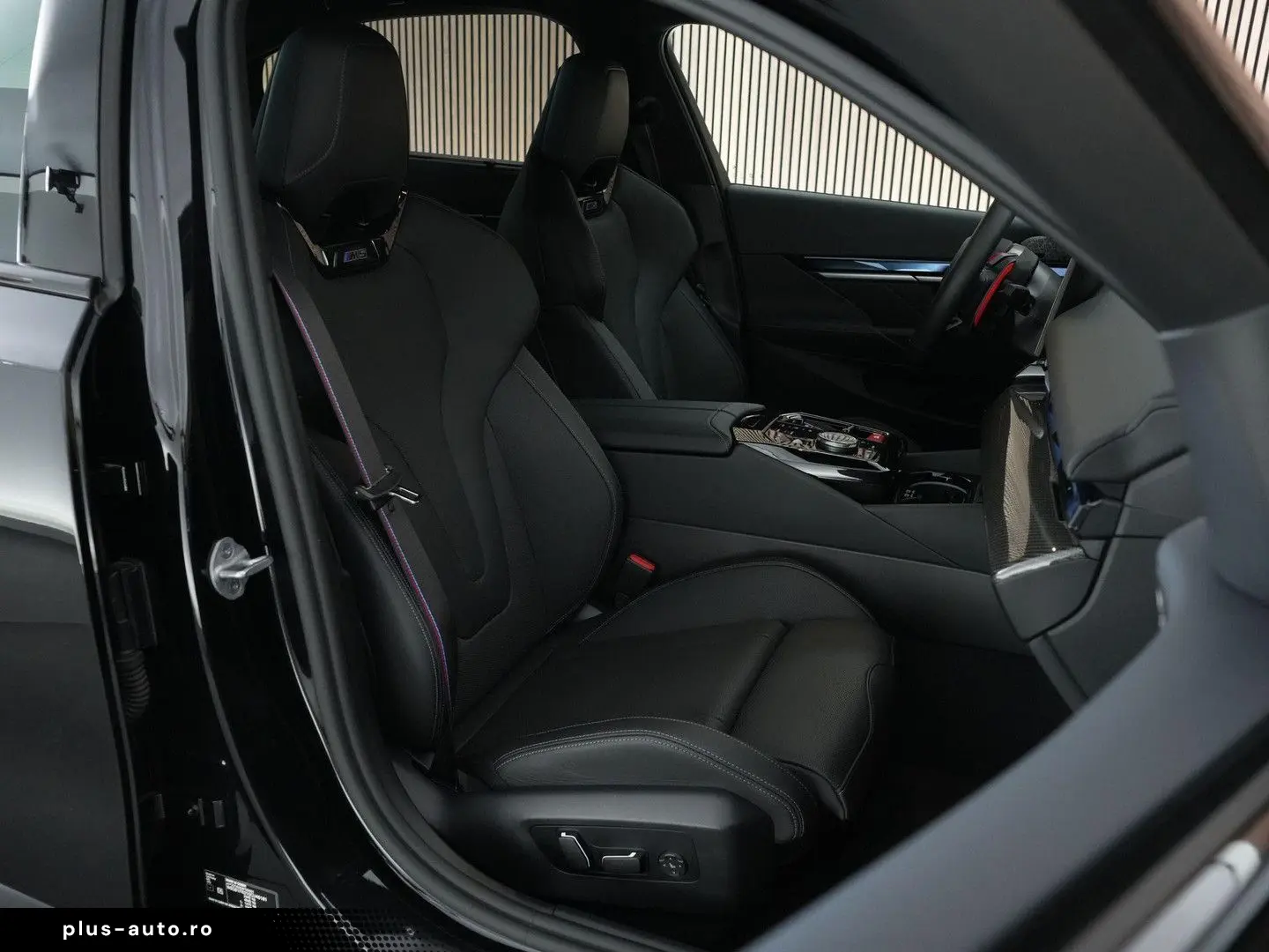 BMW M5  Carbon ext. Bowers&Wilkins head-up