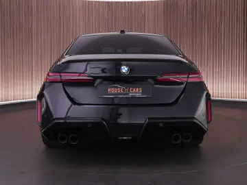 BMW M5  Carbon ext. Bowers&Wilkins head-up