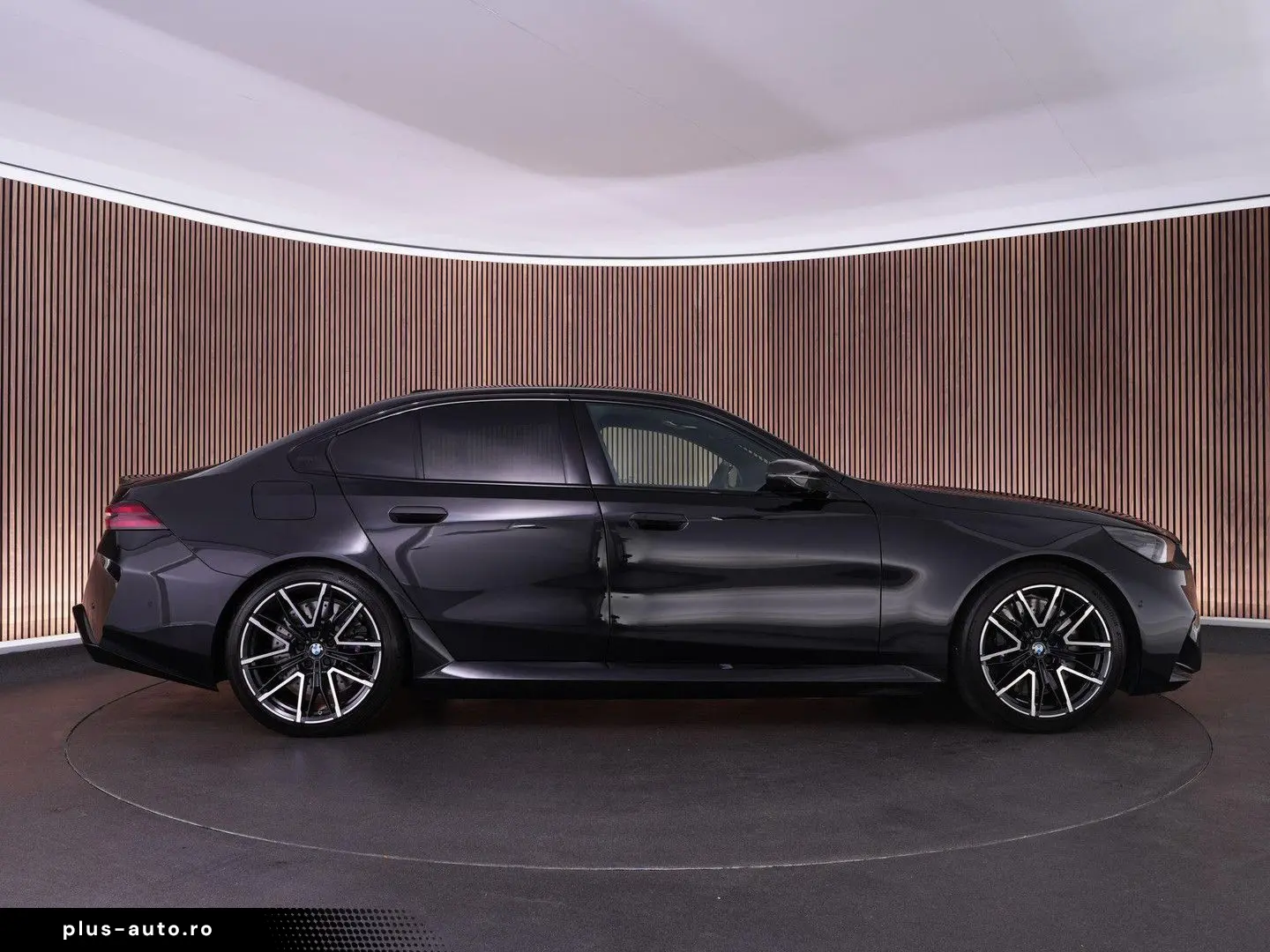 BMW M5  Carbon ext. Bowers&Wilkins head-up