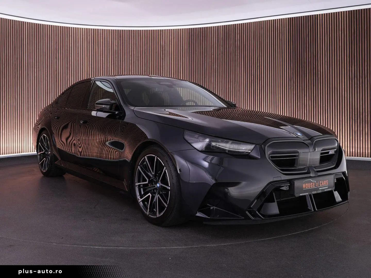 BMW M5  Carbon ext. Bowers&Wilkins head-up