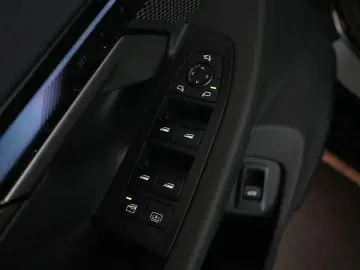 BMW M5  Carbon ext. Bowers&Wilkins head-up
