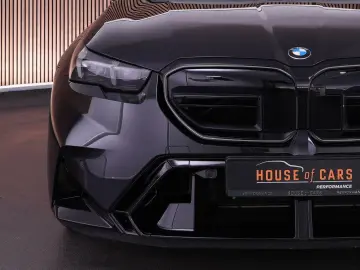 BMW M5  Carbon ext. Bowers&Wilkins head-up