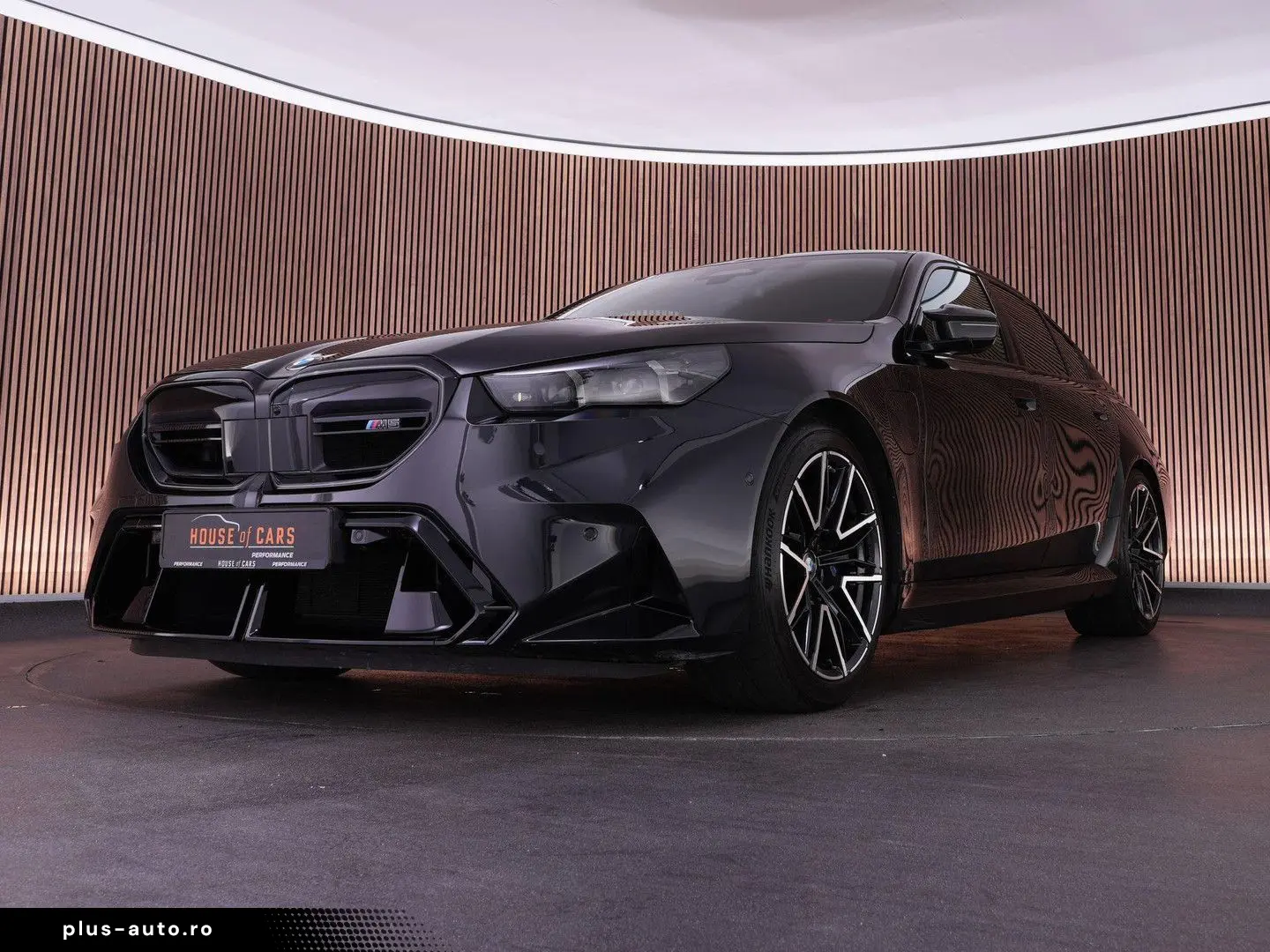 BMW M5  Carbon ext. Bowers&Wilkins head-up