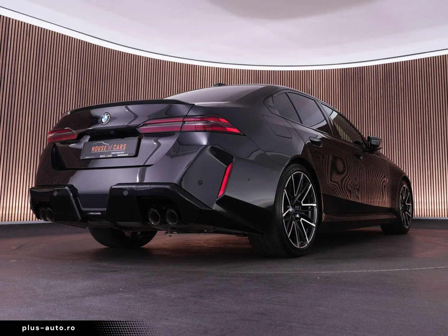 BMW M5  Carbon ext. Bowers&Wilkins head-up