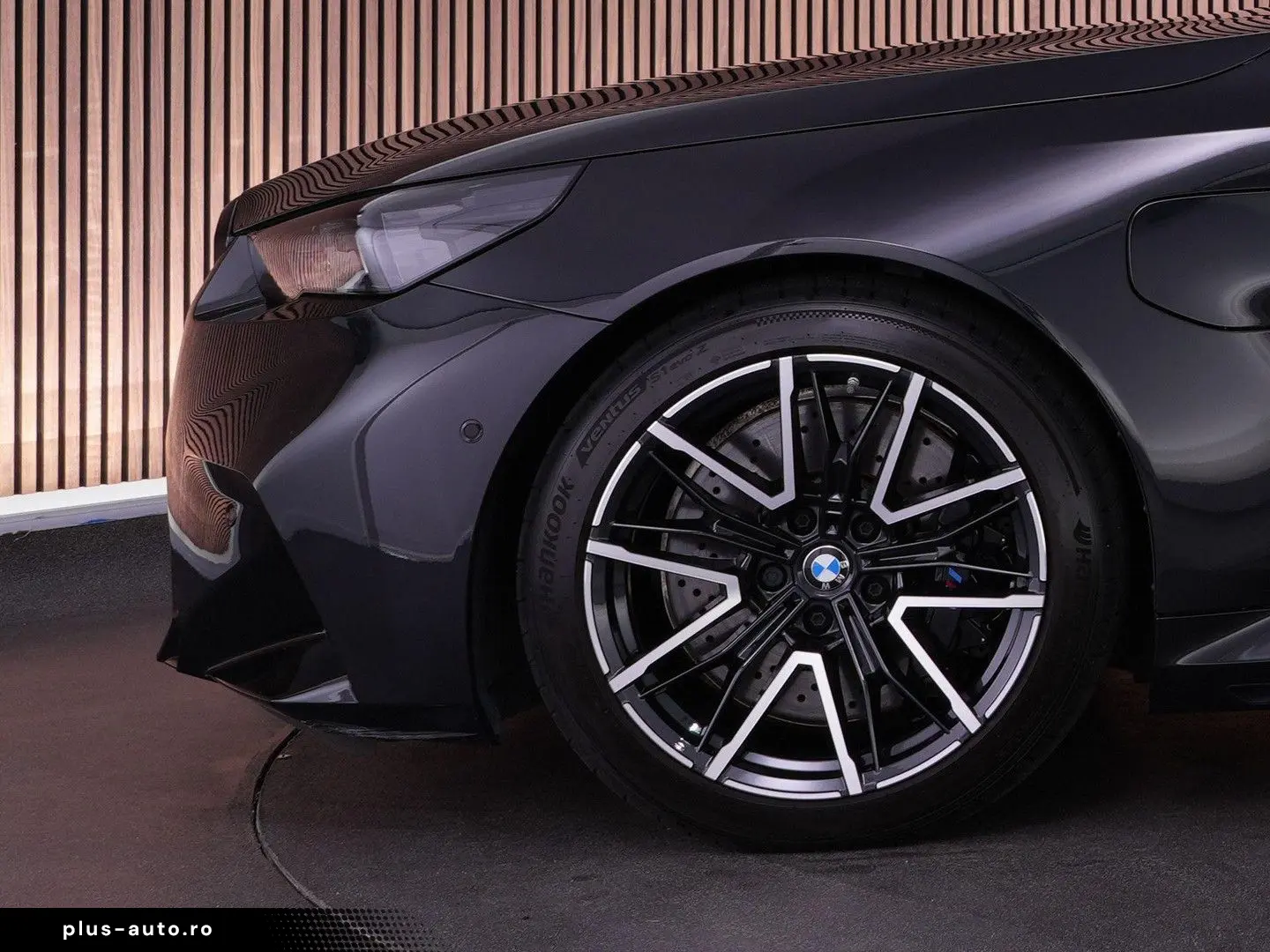 BMW M5  Carbon ext. Bowers&Wilkins head-up