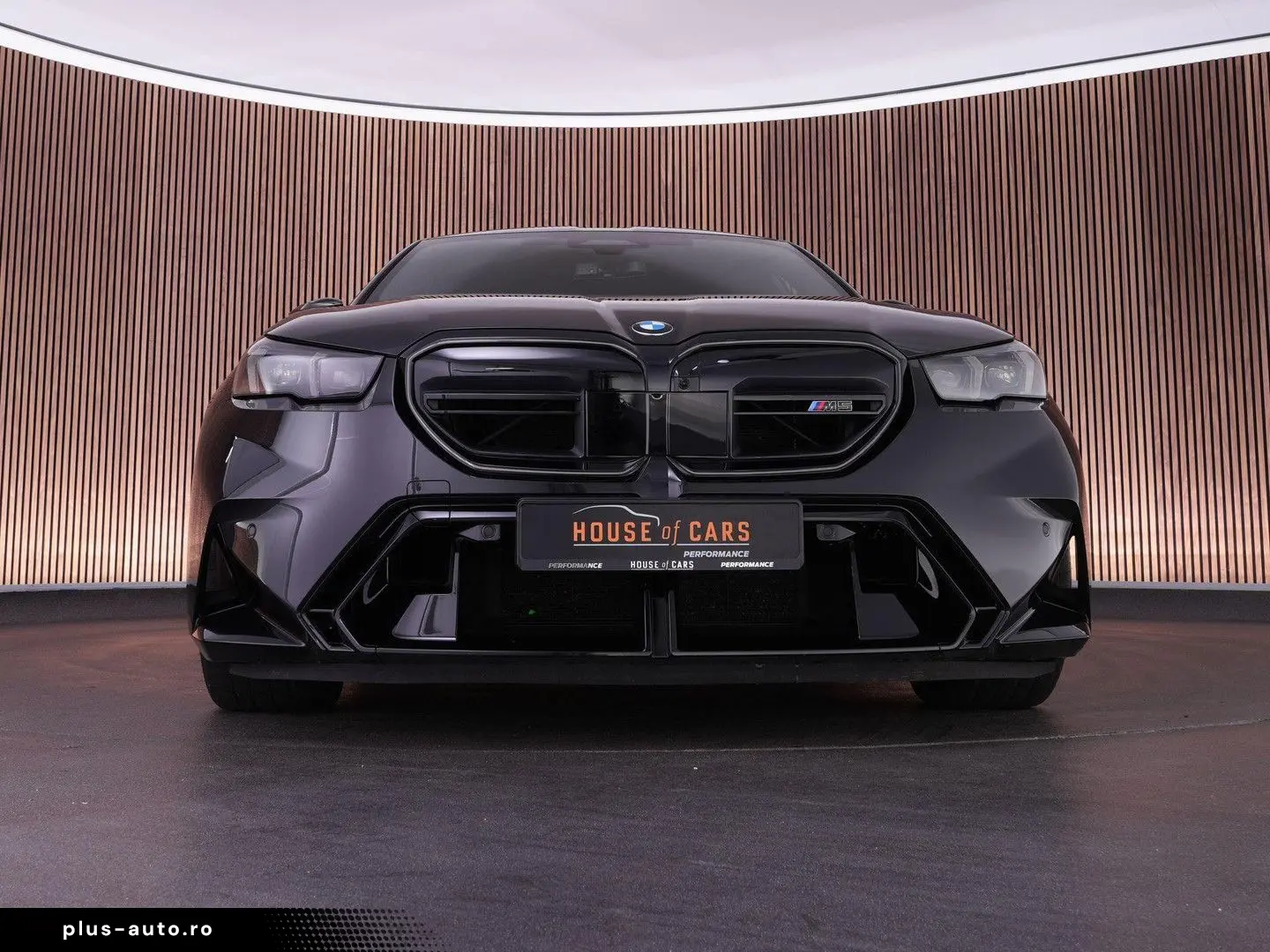 BMW M5  Carbon ext. Bowers&Wilkins head-up