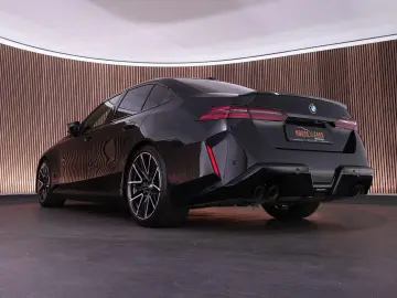 BMW M5  Carbon ext. Bowers&Wilkins head-up