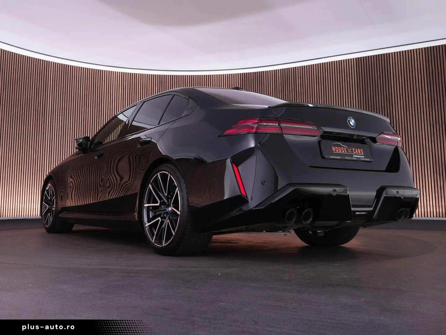 BMW M5  Carbon ext. Bowers&Wilkins head-up