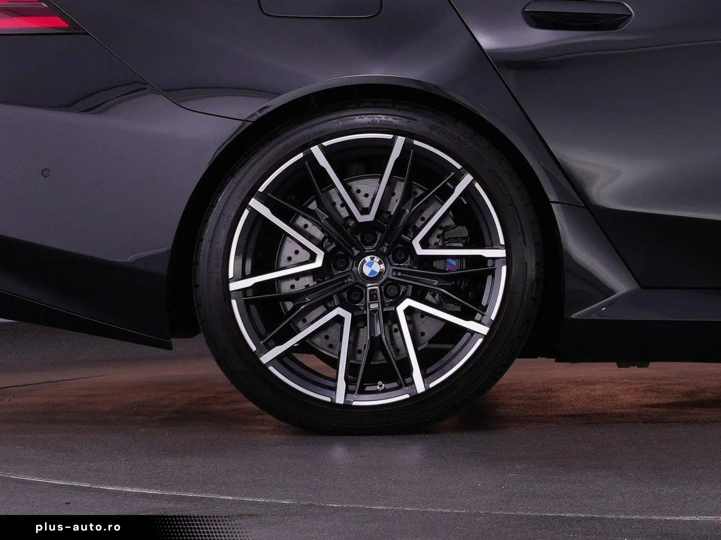 BMW M5  Carbon ext. Bowers&Wilkins head-up
