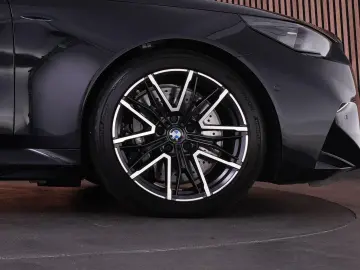 BMW M5  Carbon ext. Bowers&Wilkins head-up