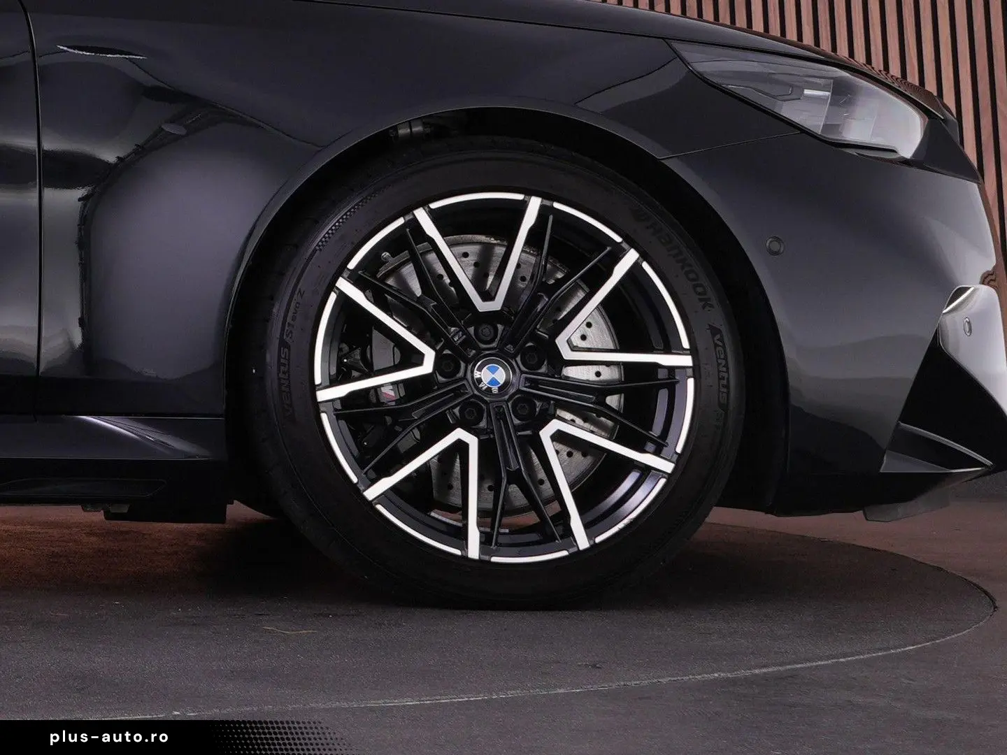 BMW M5  Carbon ext. Bowers&Wilkins head-up